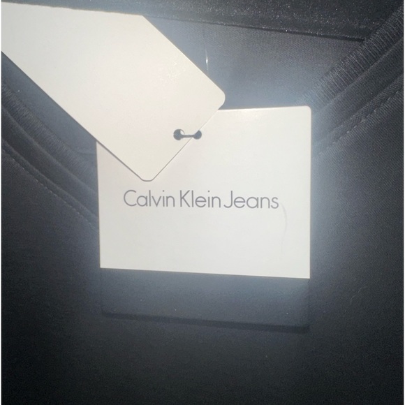 (Set of 2) long sleeve, Calvin Klein, black T-shirts (brand new) - Picture 4 of 4